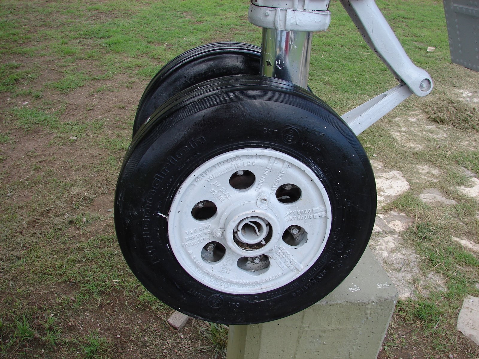 [2-G-53_007.JPG]