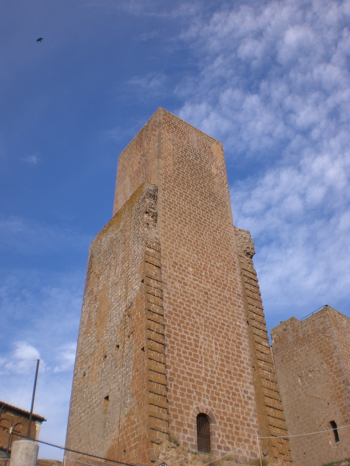 Il Colle e la Basilica di San Pietro a Tuscania