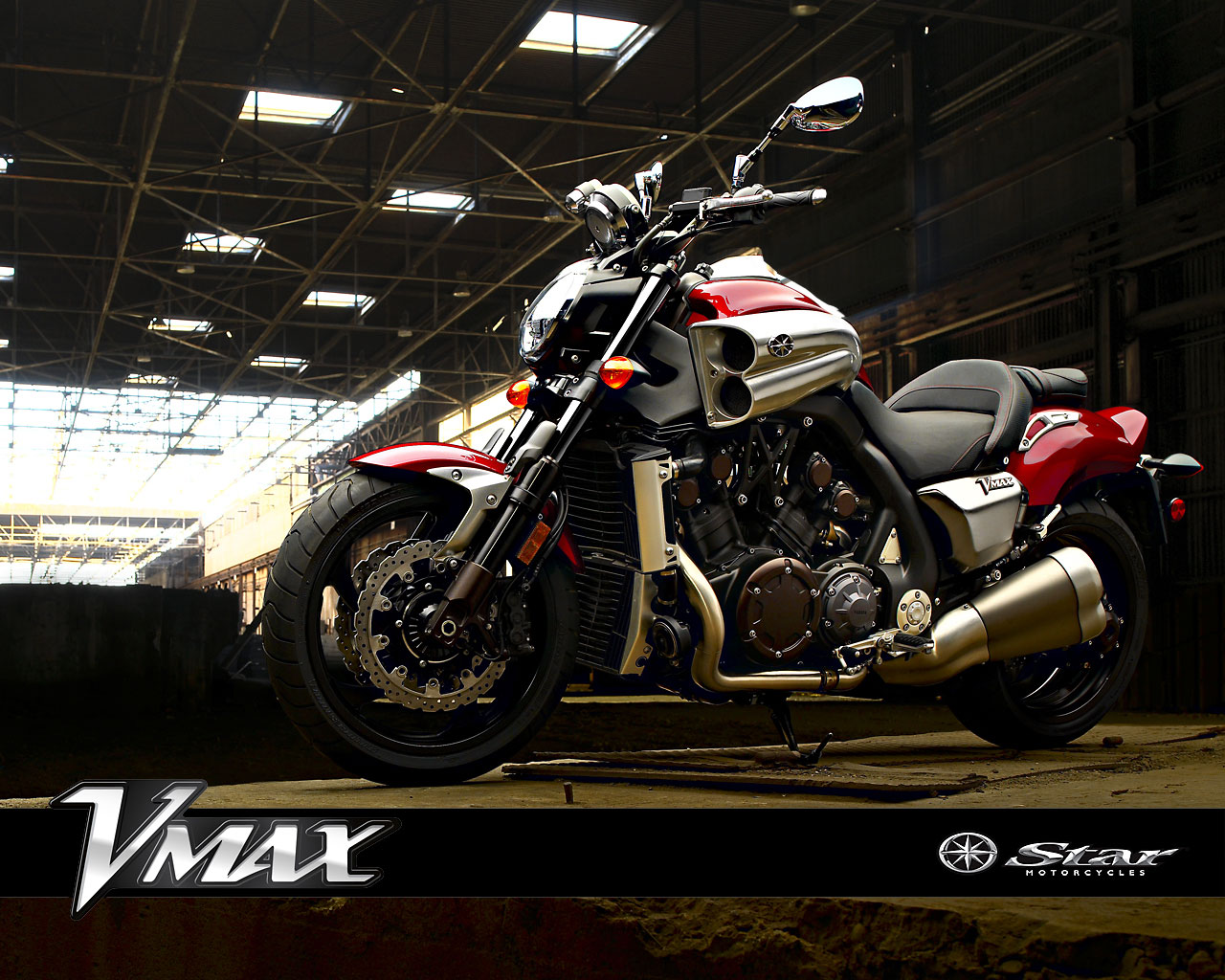 2010-Yamaha-V-MaxVMX17a.jpg
