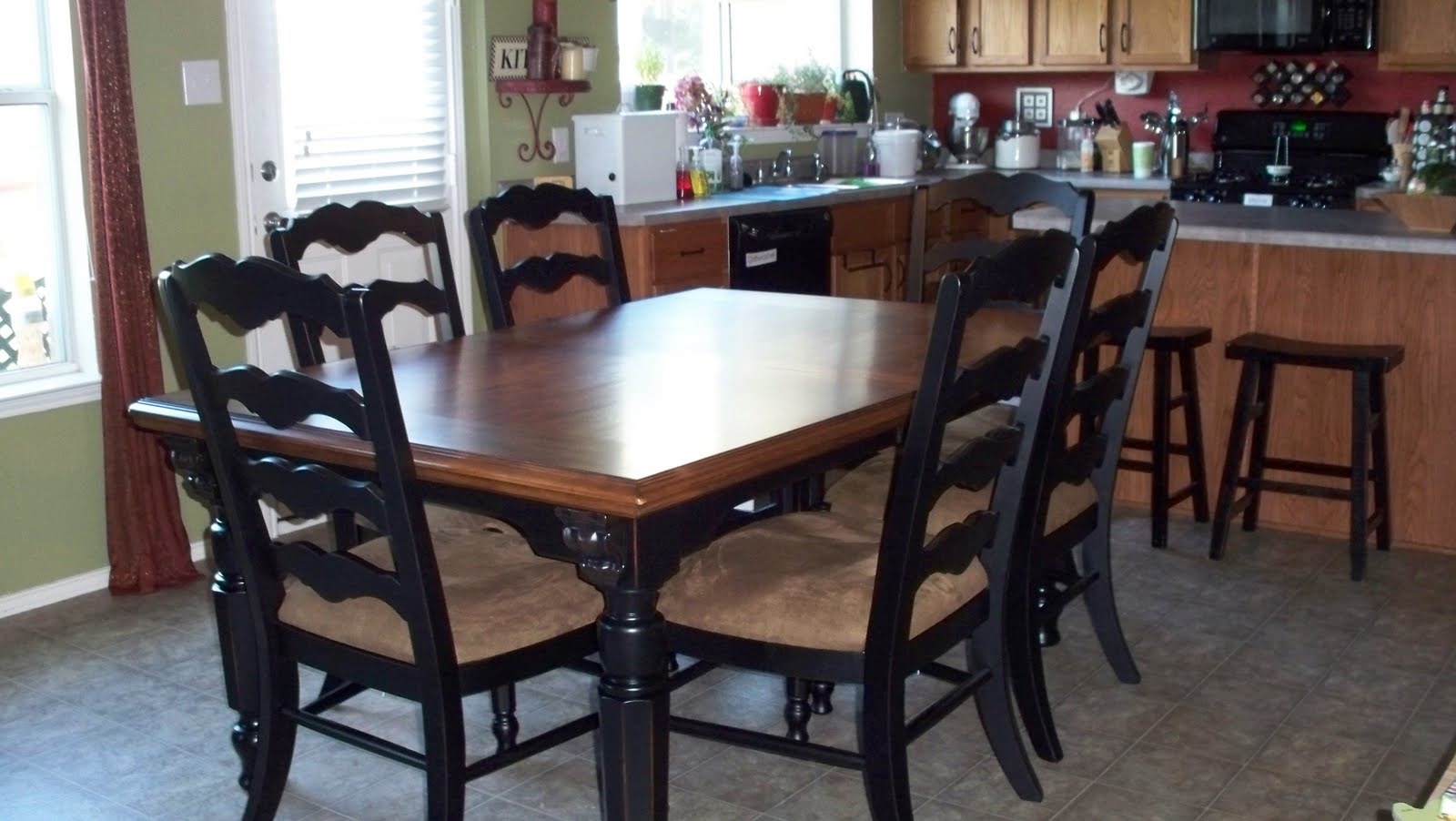 kitchen table that can expands sold online