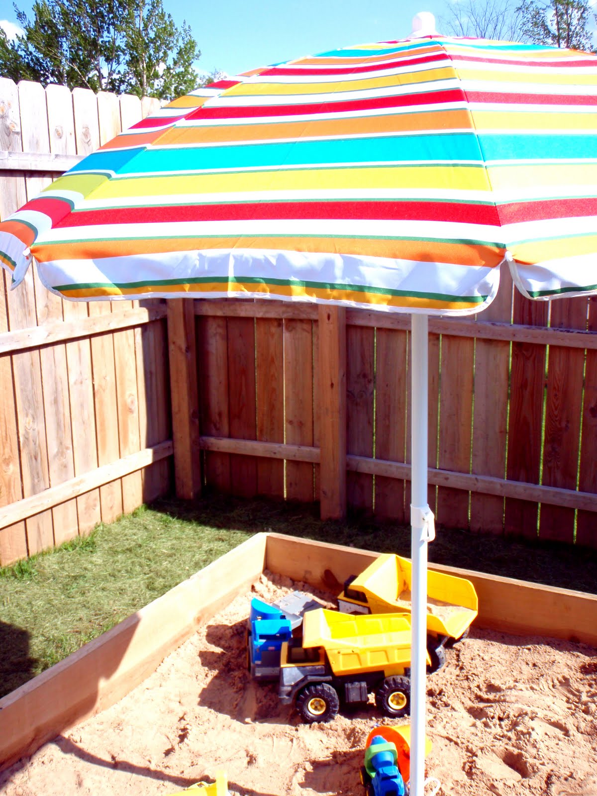 IHeart Organizing May Featured Space Outdoors Sandbox Shade