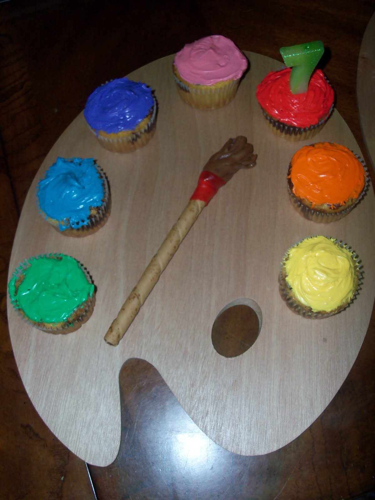 The Baeza Blog Paint Cupcakes