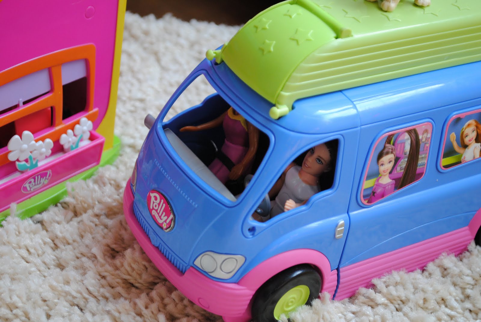 polly pocket camper van