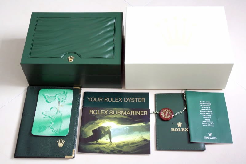 [Rolex_Submariner_Box_Set.jpg]