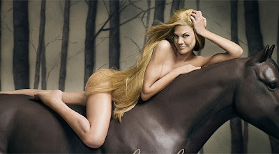 kristen+johnston+nude+on+back+of+horse+as+lady+godiva+in+peta+ad.jpg
