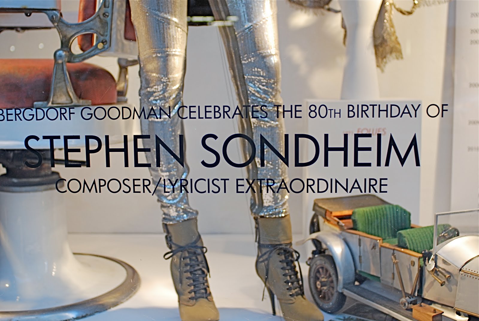 NYC  NYC: Bergdorf Goodman Ce...