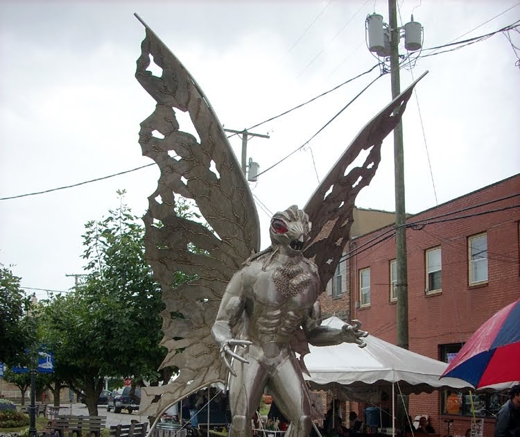 A Yellow Springs Blog Day tripping Mothman Festival, Point Pleasant, WV