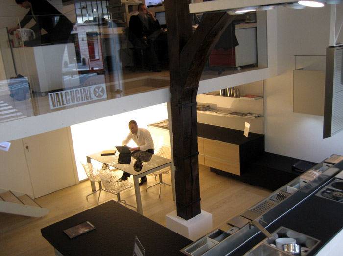 [Valcucine+flagship+parigi.jpg]