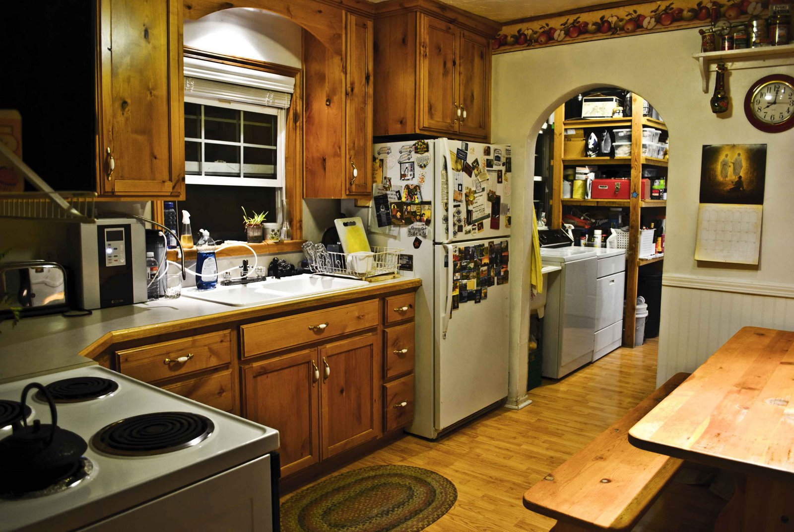 [Kitchen_Table_3a.jpg]