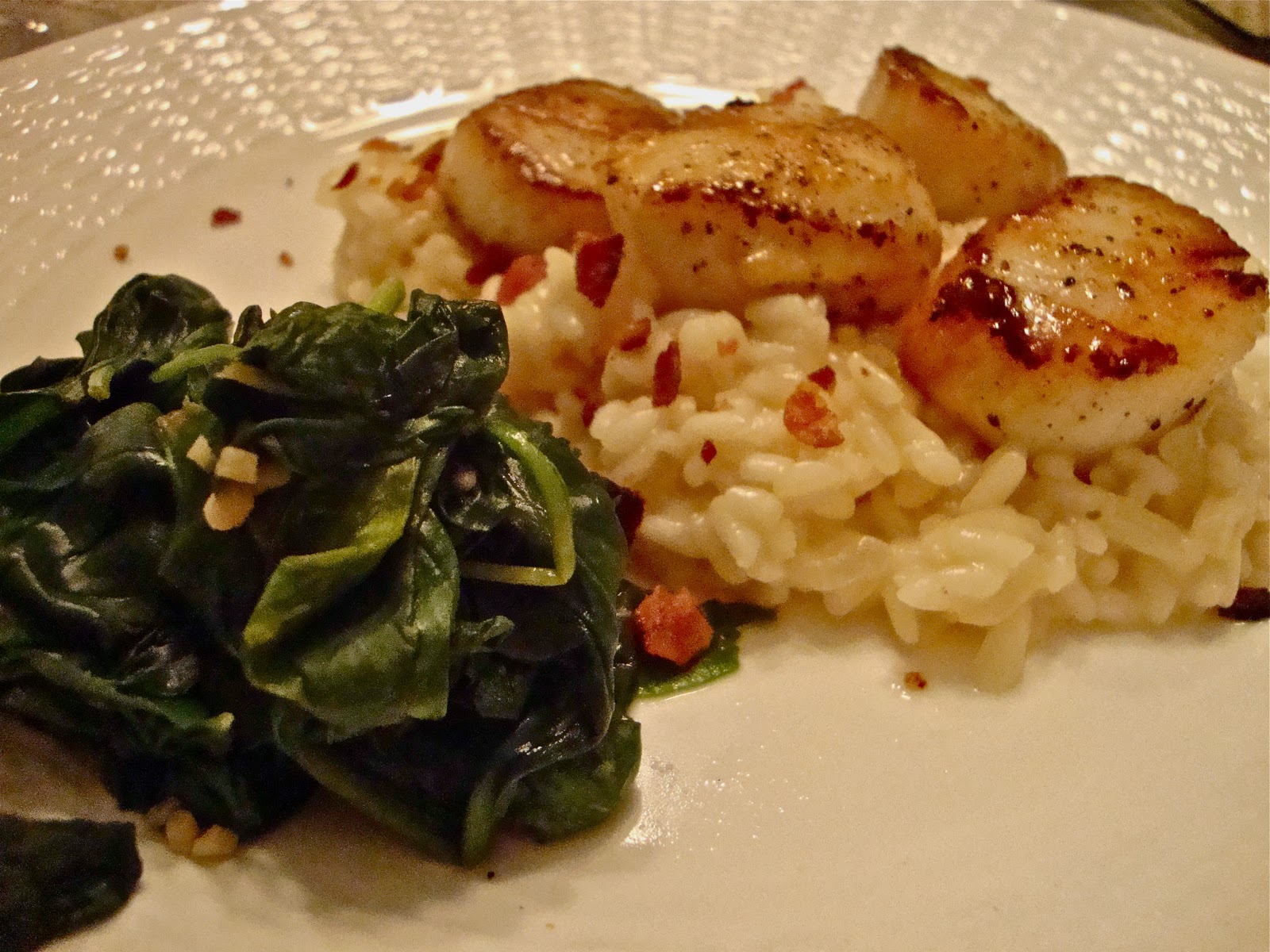Kitchen Ambition Seared Scallops over Risotto with Crumbled Bacon