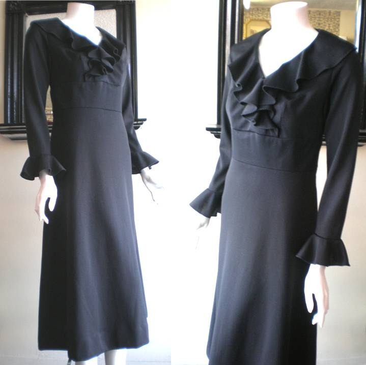 [60s.long.black.dress.jpg]
