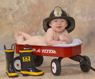 Nacked Fireman - Cute @ http://smilecampus.blogspot.com