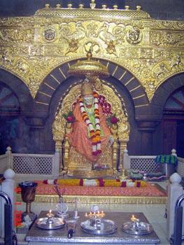 [saibaba+of+shirdi.jpg]