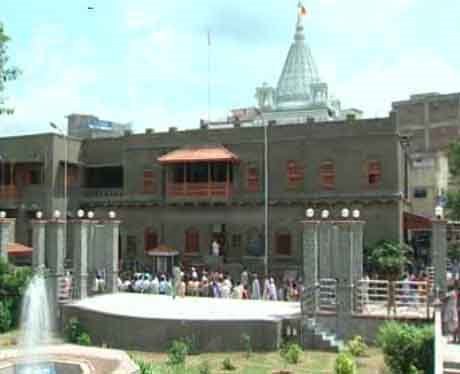 [SAMADHI+MANDIR+OF+SHRI+SAI+BABA.jpg]