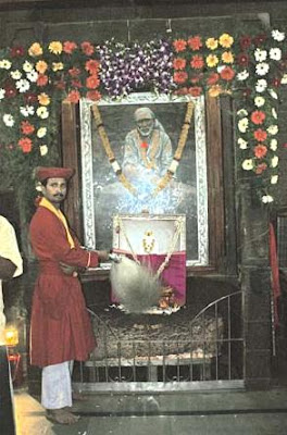 http://experienceswithshirdisaibaba.blogspot.com
