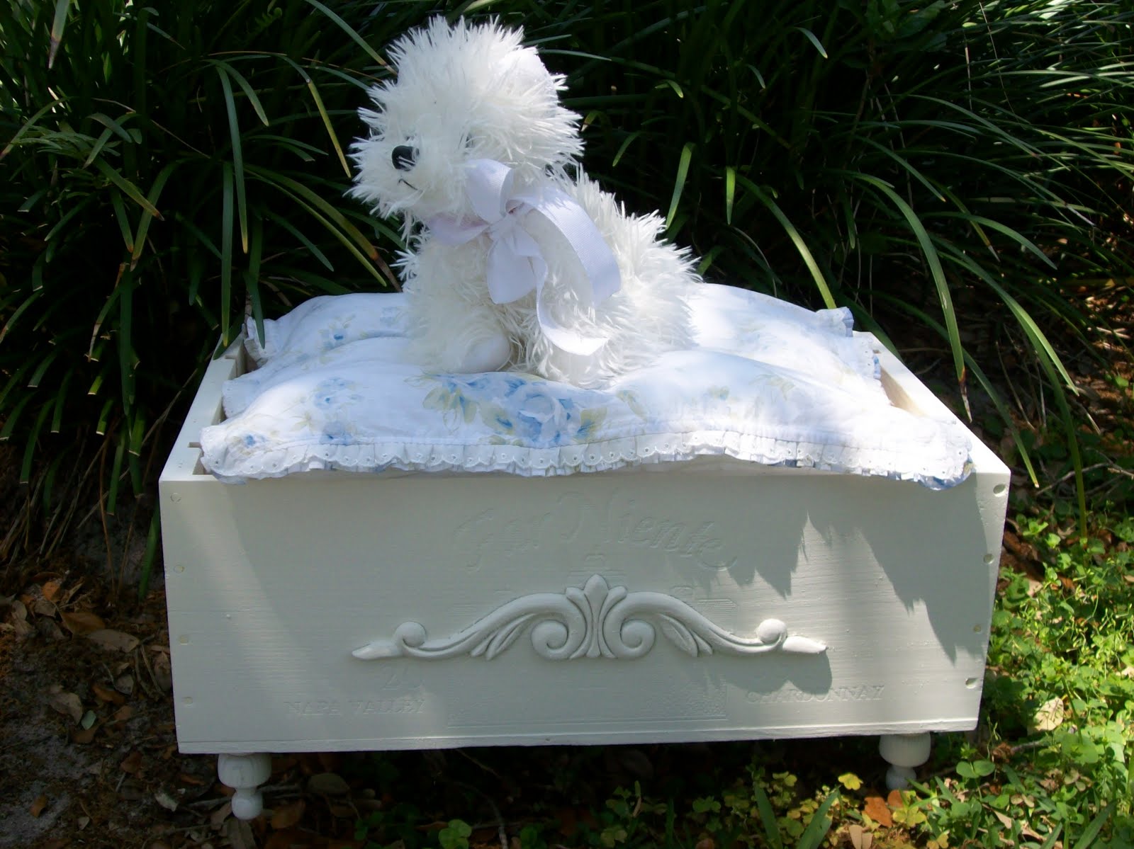 The Pineapple Room Wine Crate Dog Bed