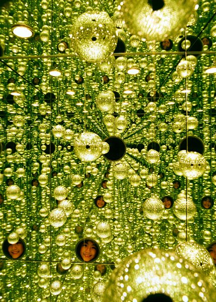 [works_kusama_l.jpg]