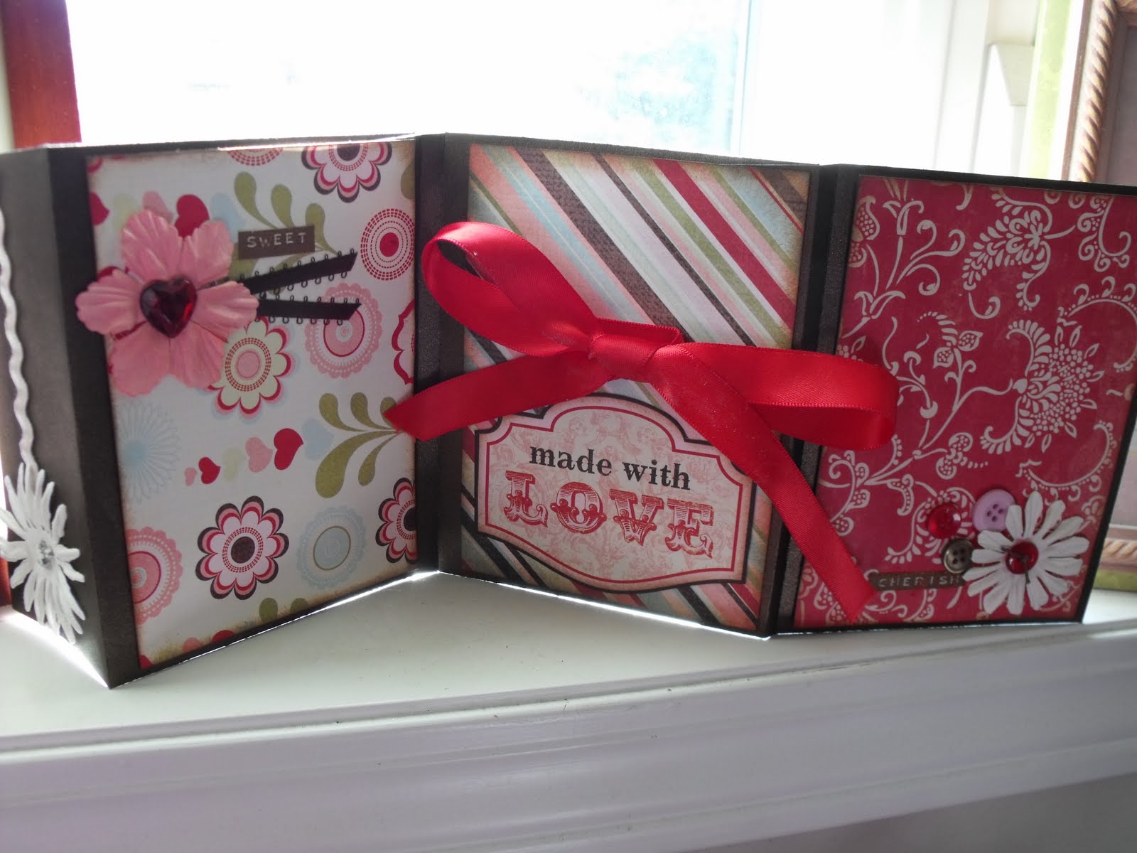 roses in my heart Accordion/Envelope Album