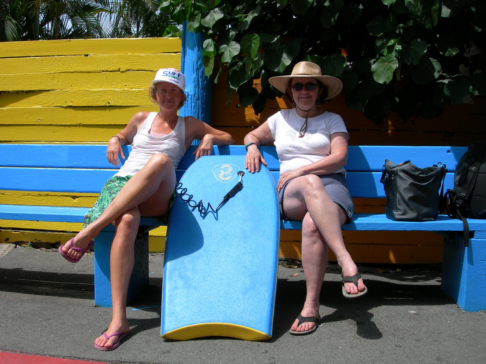 [bus-stop-sm3669.jpg]