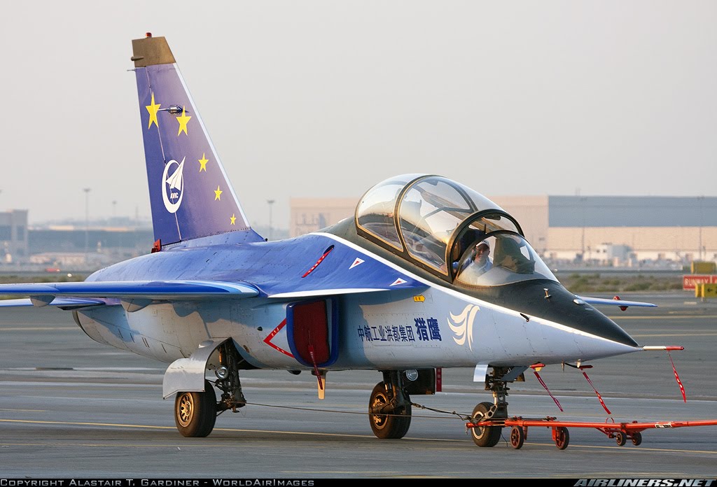 اوكرانيا تتفاوض مع الصين من اجل التصنيع المحلي لطائرات Hongdu L-15  L-15+1616484