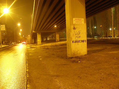 Budapest, gerilla marketing, Gubacsi híd, illegális reklám, kuruc.info, kúrinfó, stencil, street art, street-art, XX. kerület, cigány, zsidó