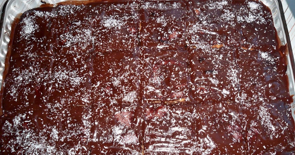 Nimetce Mutfakta Browni (Çikolatalı Islak Kek)
