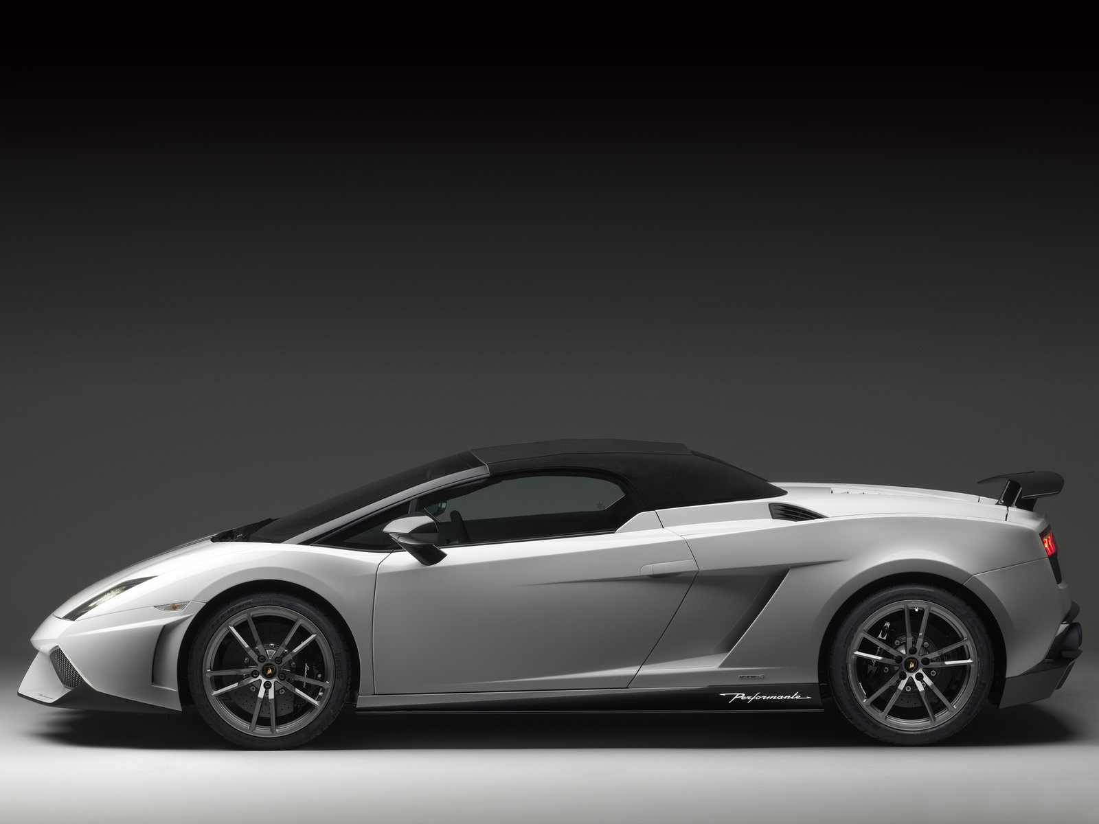 [Immagine: Lamborghini_Gallardo_LP570-4_Spyder_Perf...2011_3.jpg]