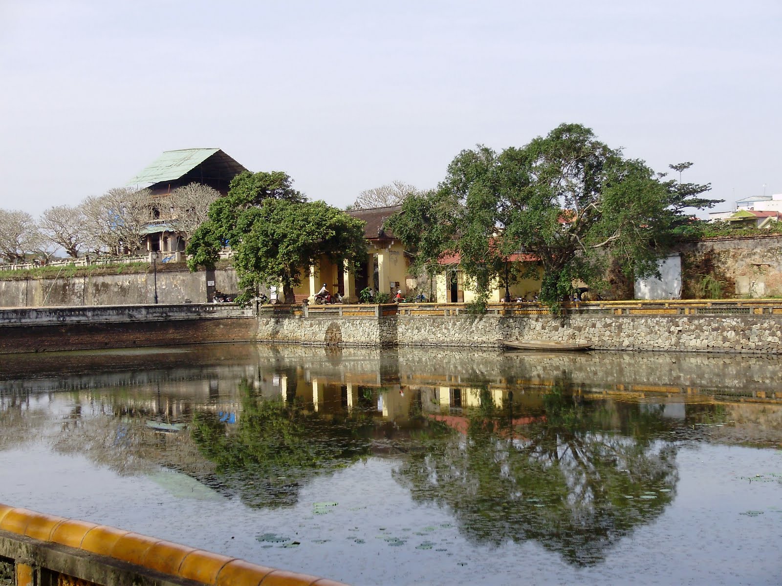 [PC100801.jpg]