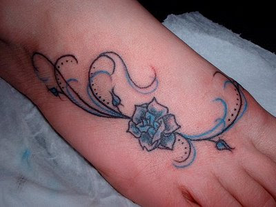 rose and heart tattoos. lack black heart tattoos. rose and heart tattoos. lack