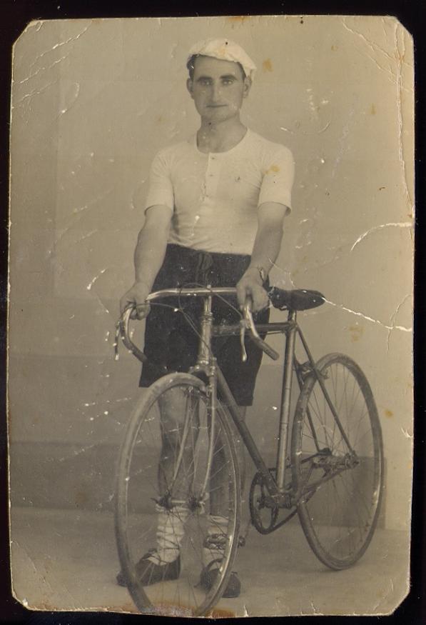 [CiclistaEstudioAngulo.jpg]