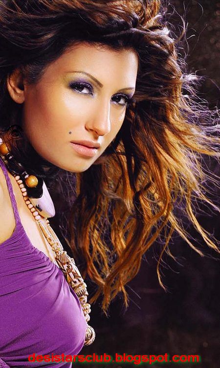 Syrian Vocalist Rouwaida Attieh (رويدا عطية) - Photogallery ~ Hollywood