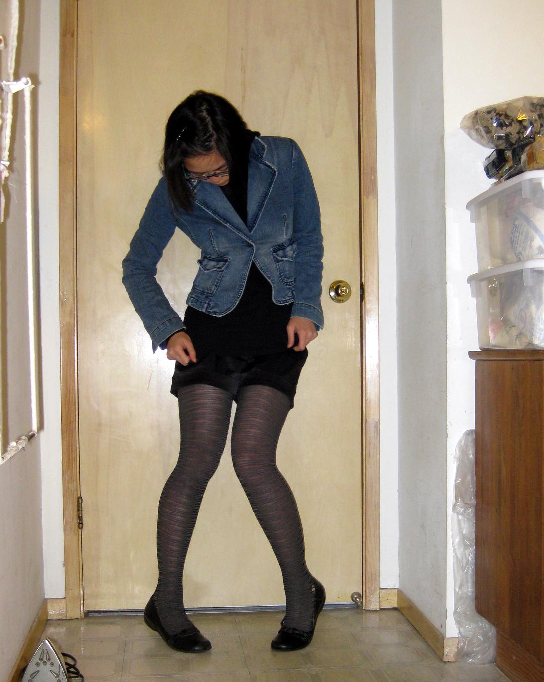 [oneoutfitonephotopayingbills.JPG]