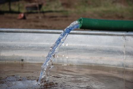 [filling+water+tanks+.JPG]