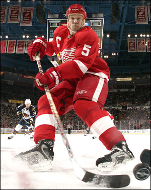 p1_lidstrom.jpg