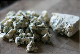 Grape & Blue Cheese Salad | meljoulwan.com