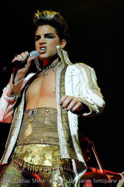 [adam-lambert2.jpg]