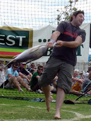 Tunarama the Tuna Tossing Festival (Australia)01