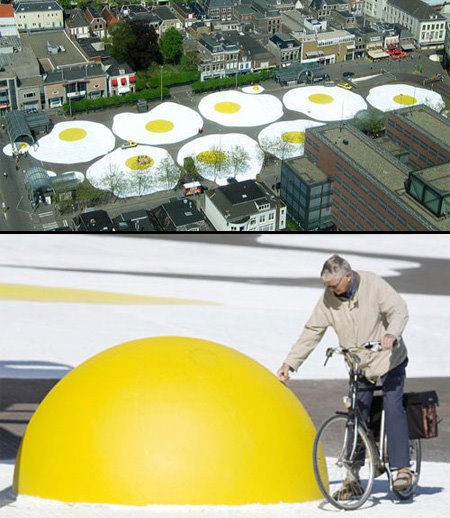 [giantobjects08.jpg]