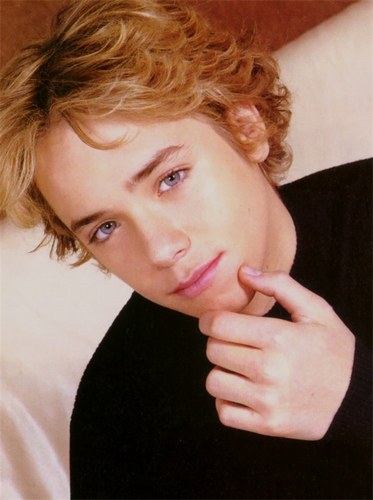 Jeremy Sumpter Jeremy Sumpter