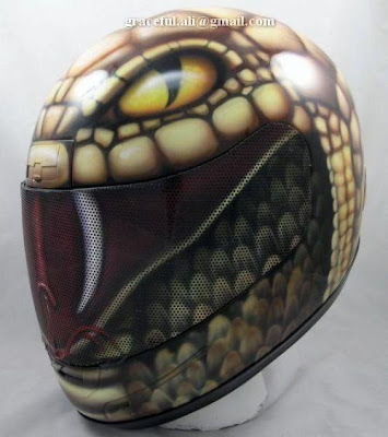 Amazing Helmet Art @ auto show