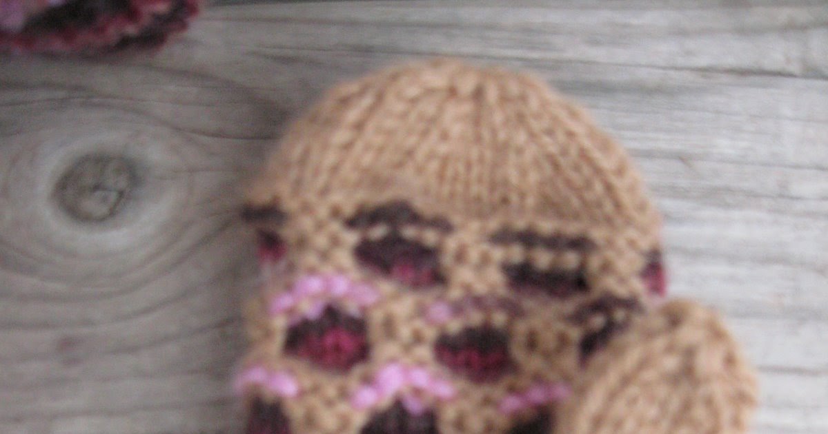 Adventures of a Crunchy Wannabe Baby/Toddler Newfie Mittens