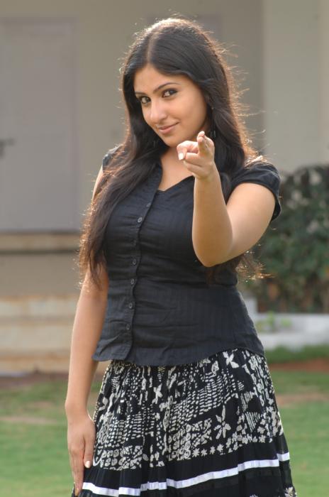 South Indian Actress Monica Latest Cute Images wallpapers