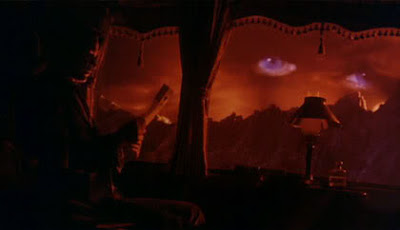 http://3.bp.blogspot.com/_DYbrWcVn5Us/Sr5phU5BS2I/AAAAAAAAODI/-mG_qLQECOI/s400/Dracula_Coppola_002.jpg