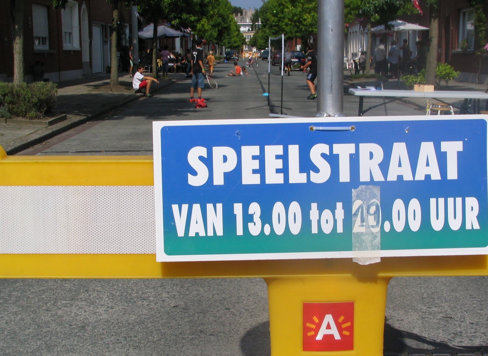 [Speelstraat2009+(0).JPG]