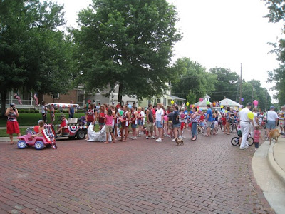 in the Potwin Parade .