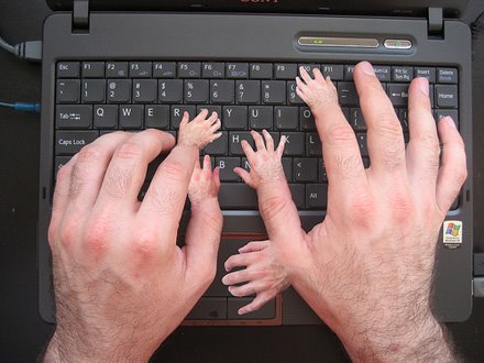 [learn_how_to_type_fast_fastest_typist_typing.jpg]
