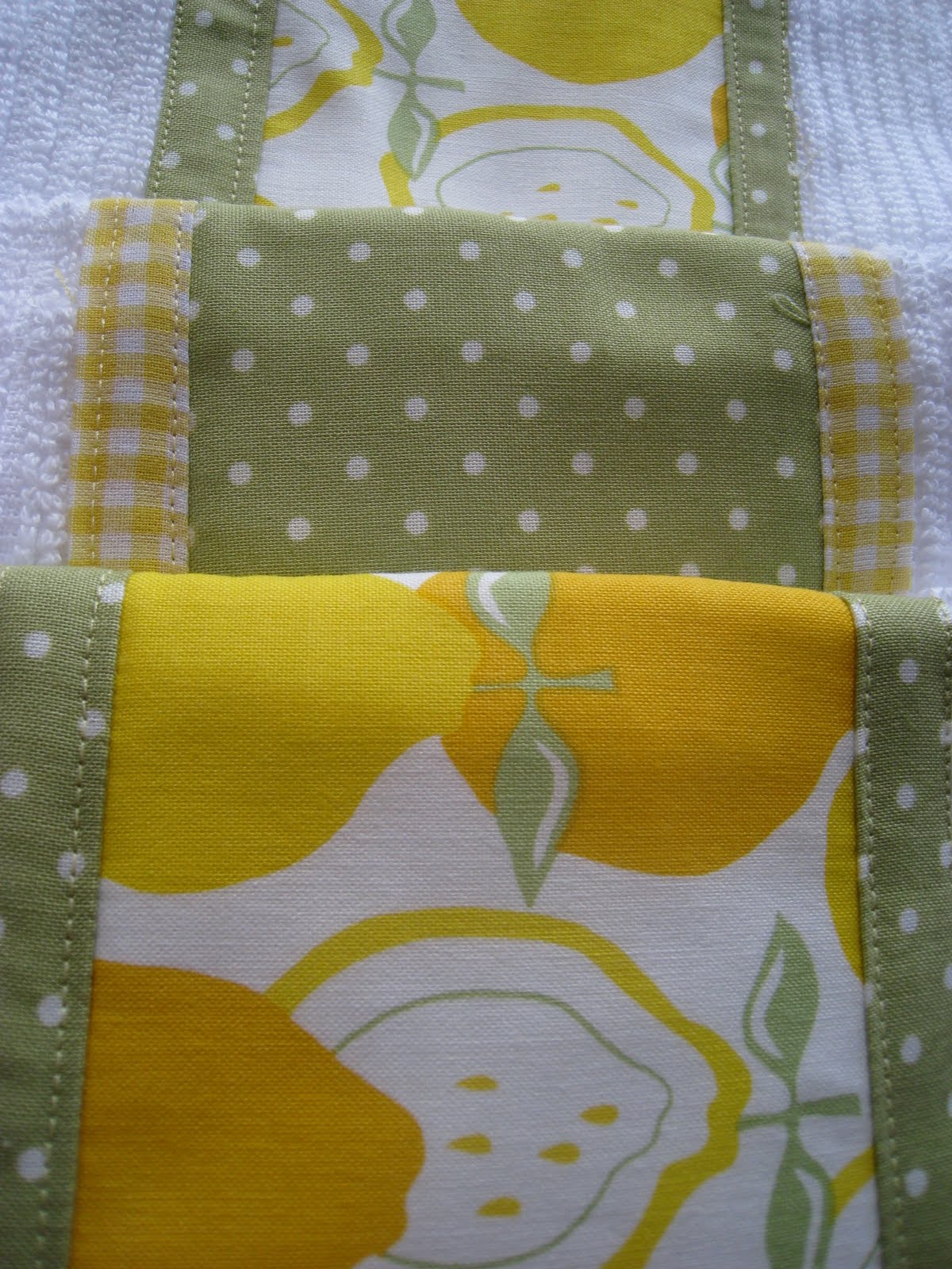 Adventures of One CrAzY LaDy! Retro Kitchen Towels