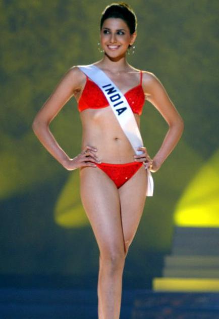[Nikata_in_bikini.JPG]