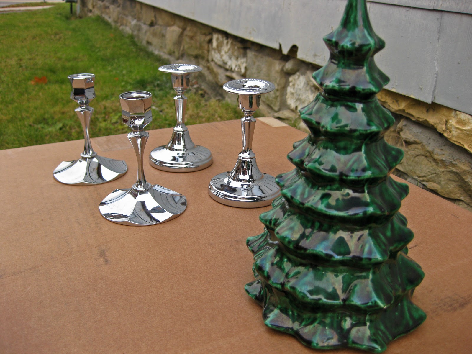 glitter trees. complete and fabulous!