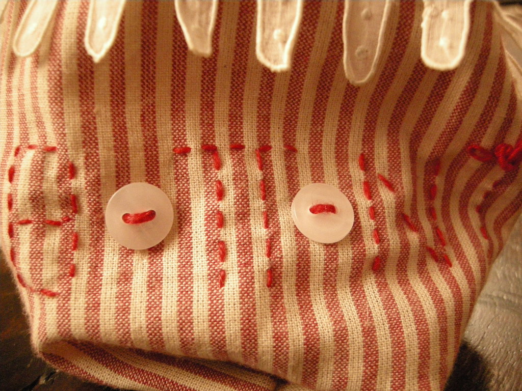 [sacchetto+bottoni+p.+piano.JPG]